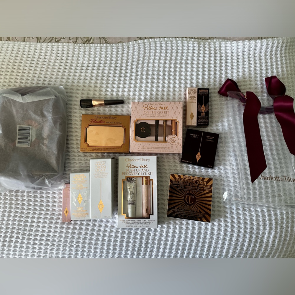 Charlotte Tilbury MEGA MAKEUP BUNDLE
